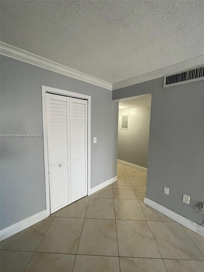 Building Photo - 10302 NW 9th St Cir