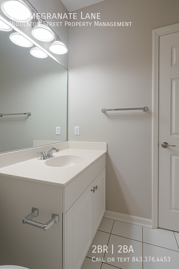 Building Photo - 1 Pomegranate Ln