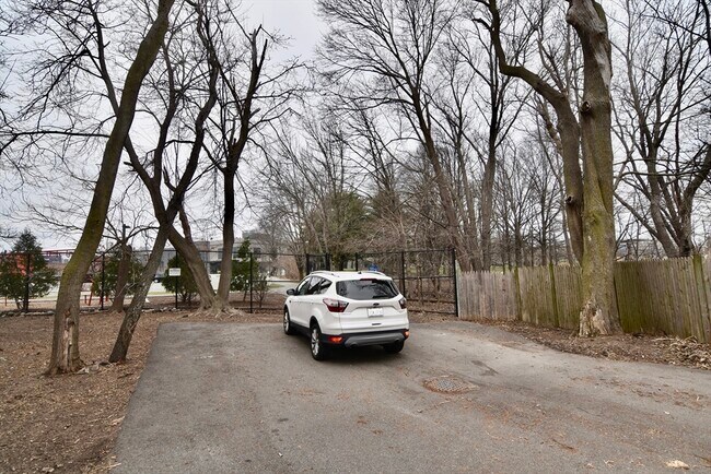 Building Photo - 5 Sea View Terrace