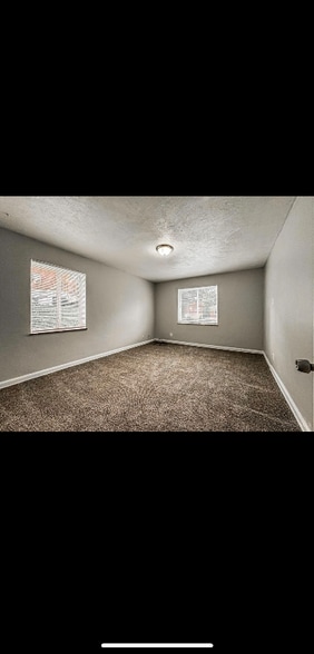 Building Photo - 3107 Bracken Woods Ln