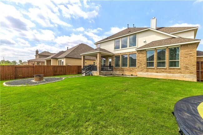 Building Photo - 1408 Saddlespur Ln