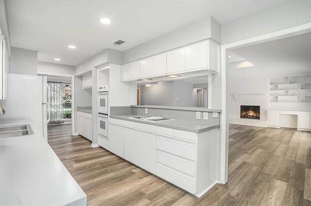 Building Photo - 2913 Ridgedale Dr