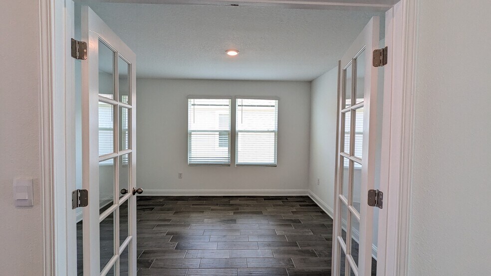 Building Photo - 259 Zancara St