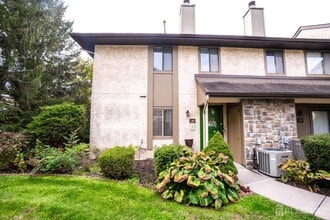 Building Photo - 29 Hampshire Dr