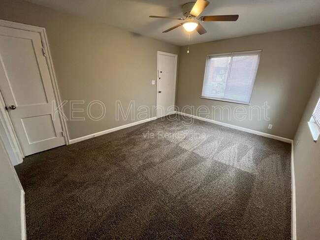 Building Photo - 225 E Xenia Dr