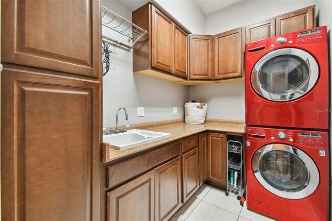 Building Photo - 7650 Partridge St Cir