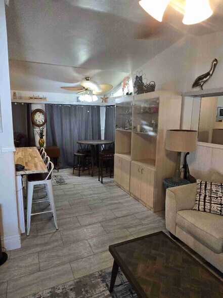 Building Photo - 5255 White Sky Cir