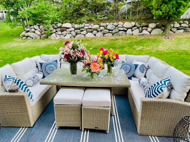 Outdoor patio. - 18679 Pathfinder Dr