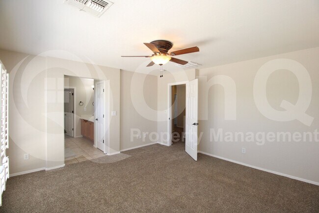 Building Photo - 2633 W Bisbee Way