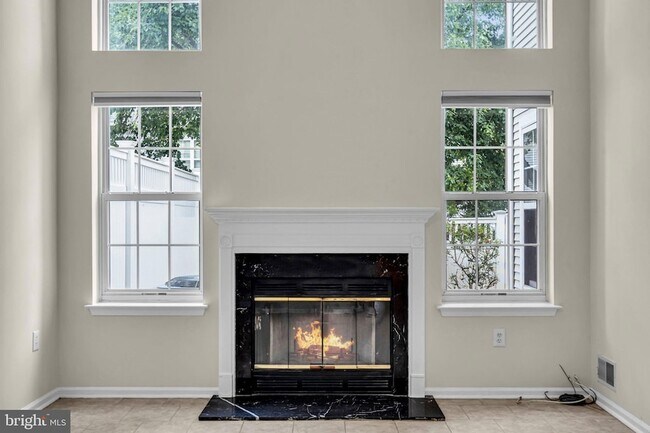 Building Photo - 206 Sandpiper Ct