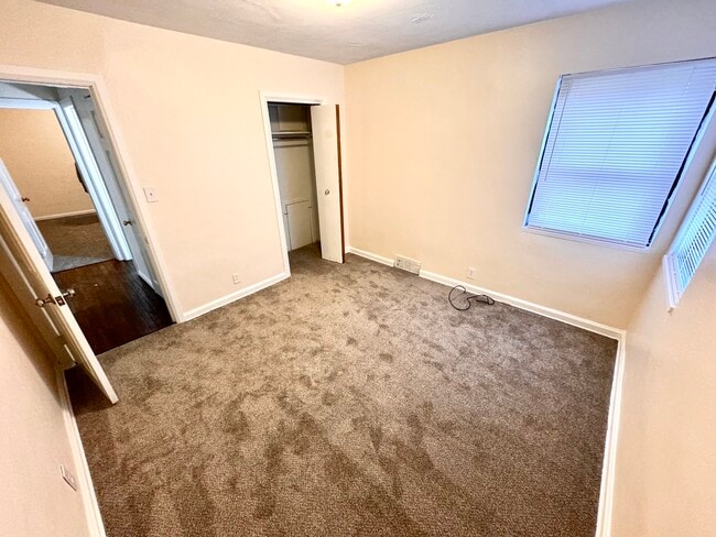Building Photo - 3503 Stanford Pl