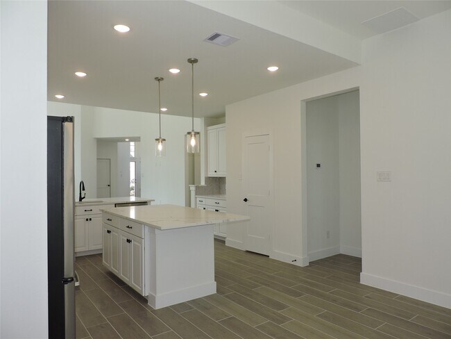 Building Photo - 12846 Meadow Wind Wy