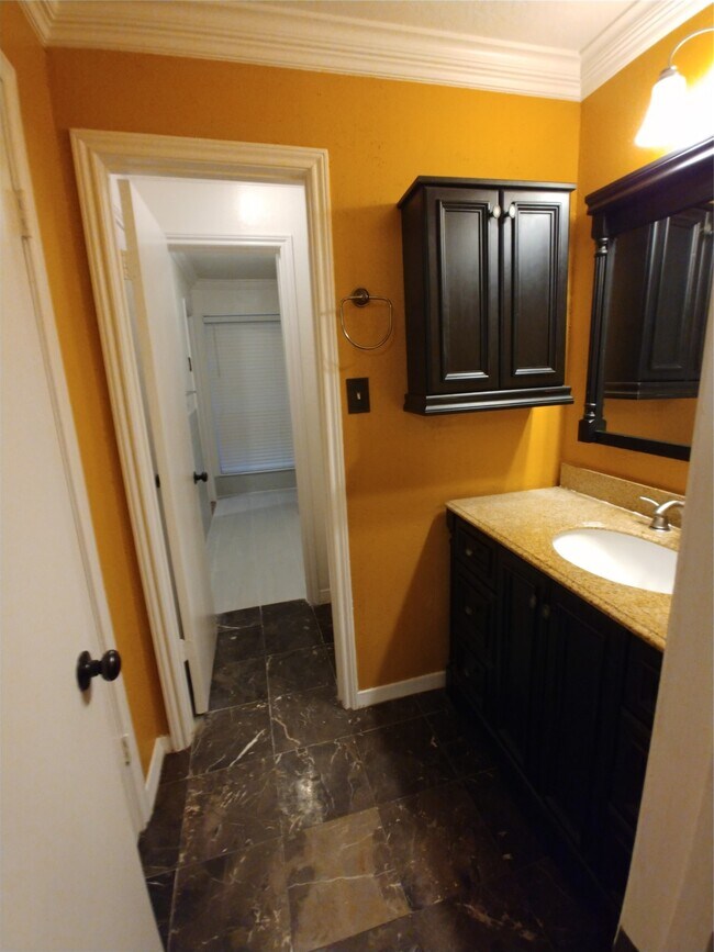 Building Photo - 9339 Westwood Village Dr