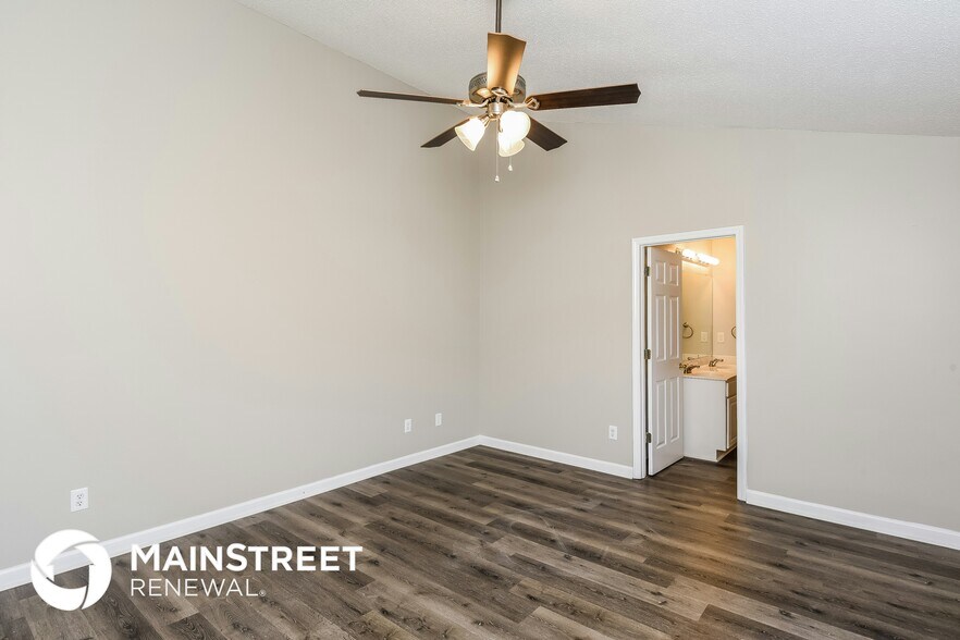 Building Photo - 151 Saleen Dr
