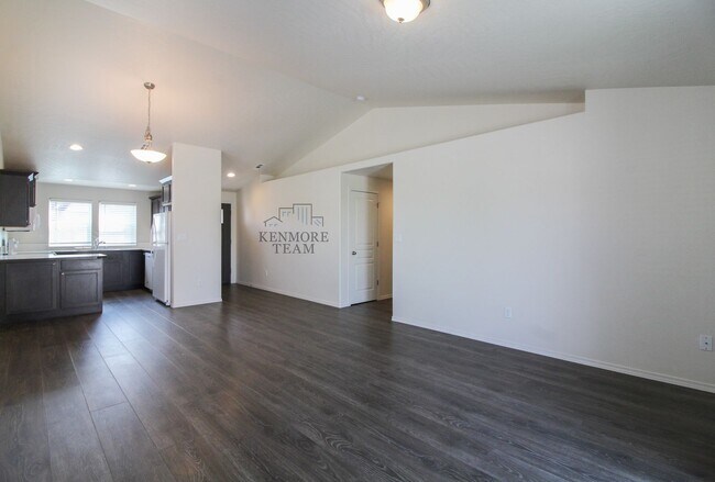 Building Photo - 3001 Duval Lp