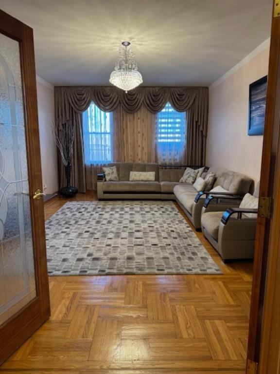 Building Photo - 1560 E 18th St