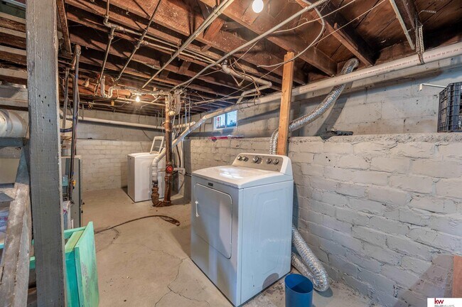 Building Photo - 3736 Decatur St