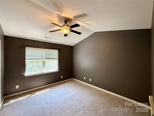 Building Photo - 10879 Holly Ridge Blvd