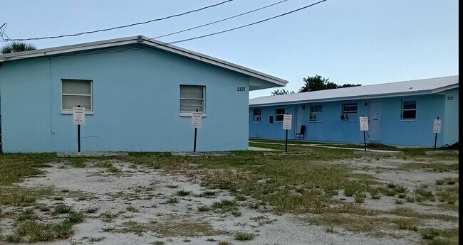 FPL & Water included with rent - 2131 Washington St NE