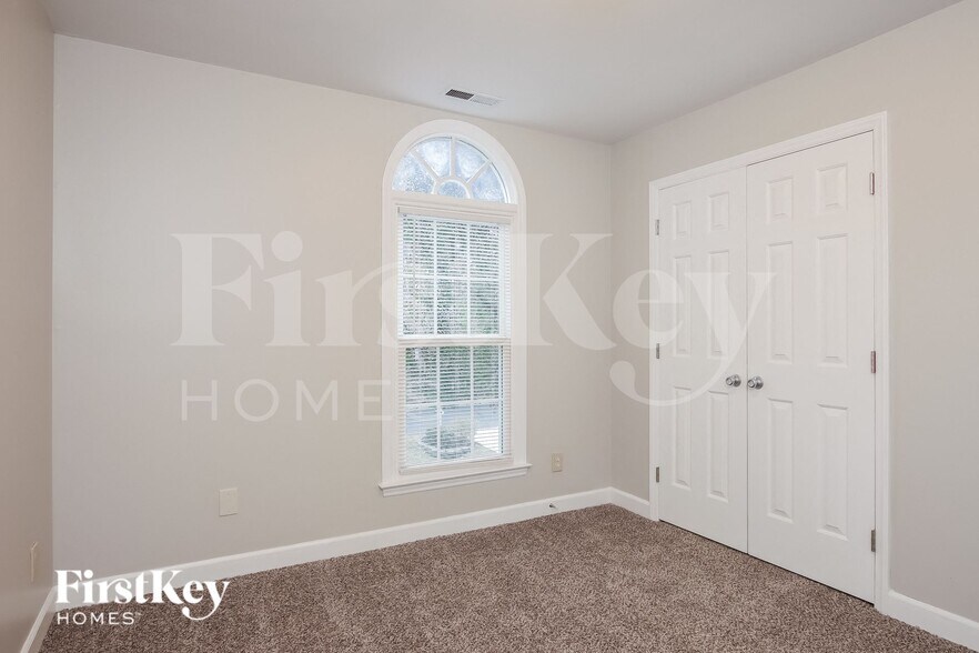 Building Photo - 1792 Glenridge Dr