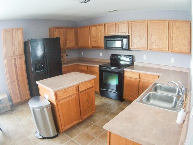 Building Photo - 4804 Rockport Dr