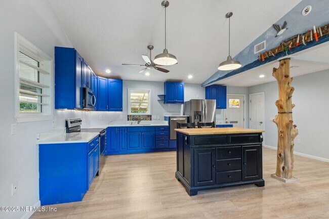 Building Photo - 412 Escambia St