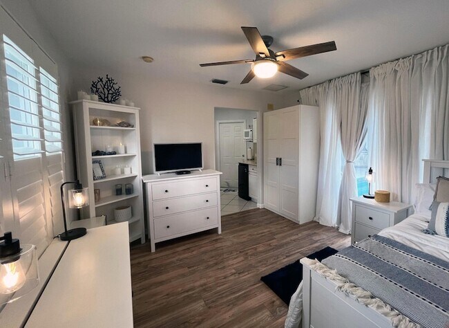 Building Photo - 2563 Egret Lake Dr