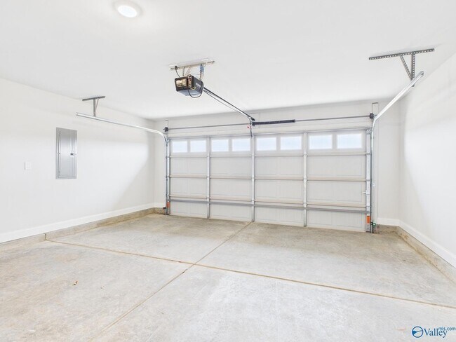 Building Photo - 15251 Lapwing Cv