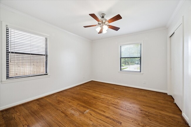 Building Photo - 4214 Glebe Rd