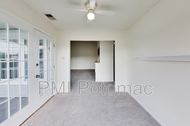 Building Photo - 605 Himes Ave