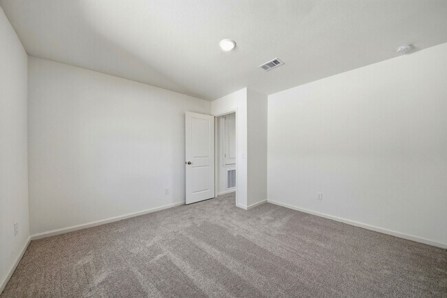 Building Photo - 10726 Sonny Trails Ct