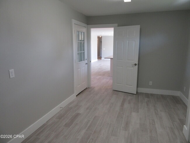 Building Photo - 2708 Amelia Ave