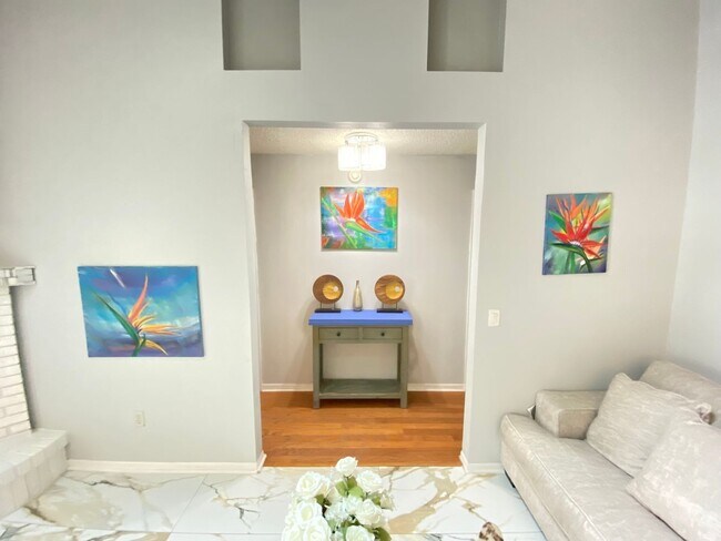 Building Photo - 4955 Southfork Ranch Dr