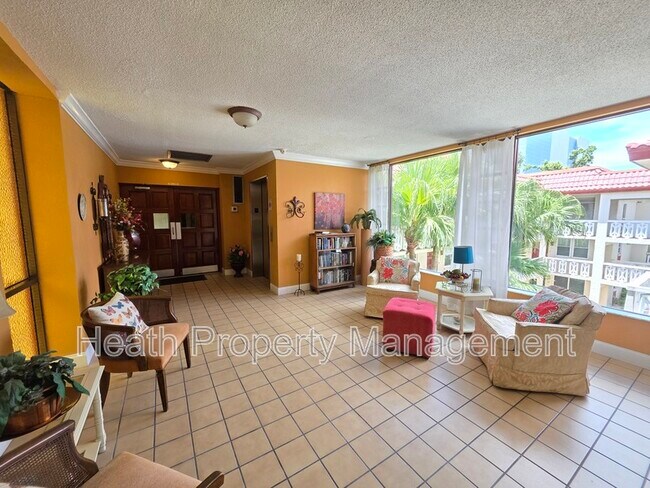 Building Photo - 1012 Pearce Dr