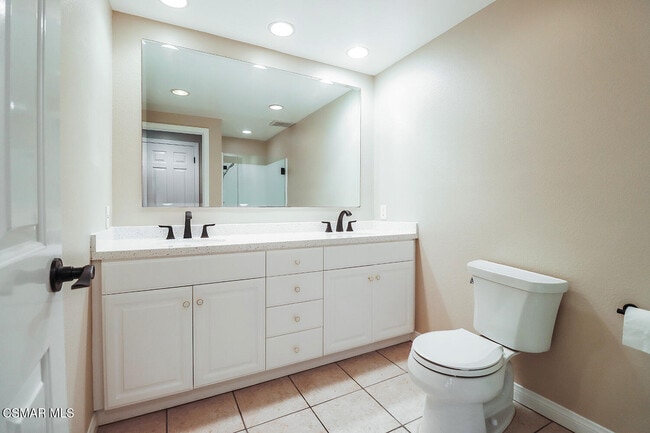 Building Photo - 1046 Barrow Ct