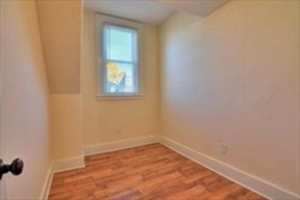 Building Photo - 14 Beltran St