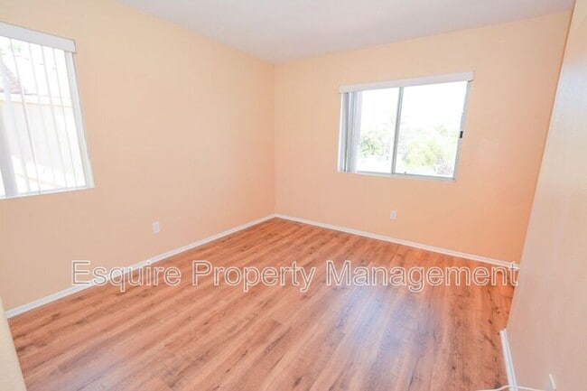 Building Photo - 93 Azusa Ave