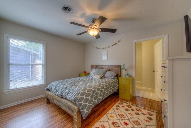 Building Photo - 7608 Delafield Ln