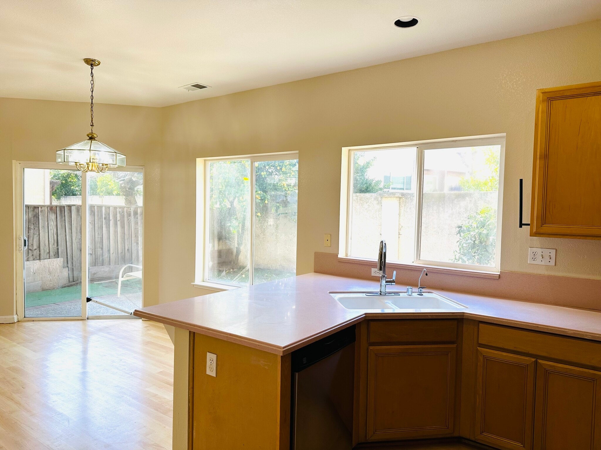 Building Photo - 3729 Seine Ct