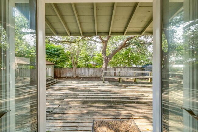Building Photo - 136 Harmon Dr