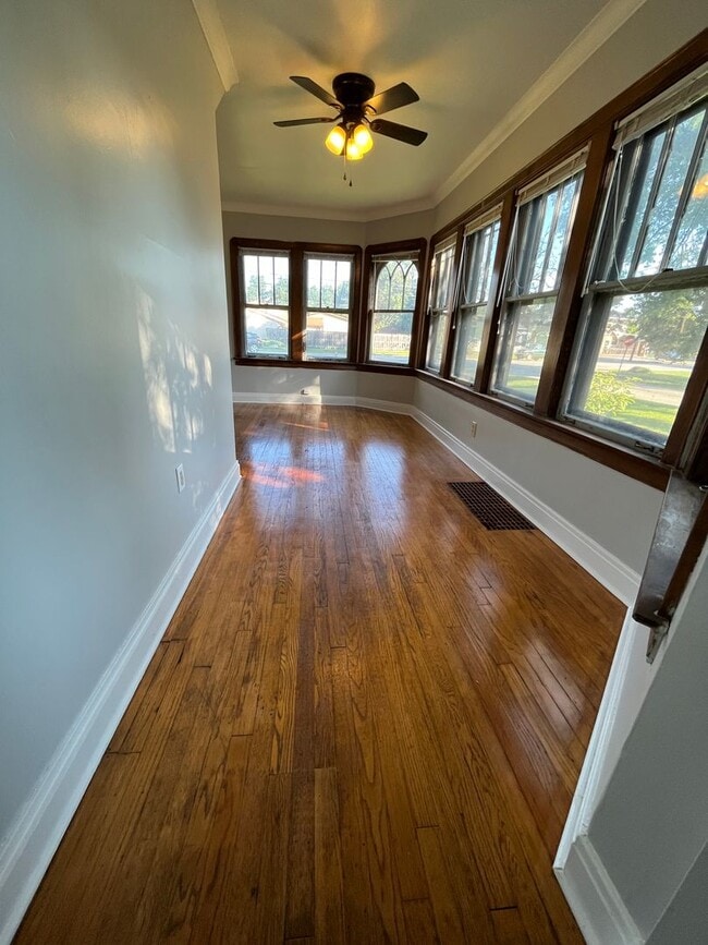 Building Photo - 4131 W Lake Rd