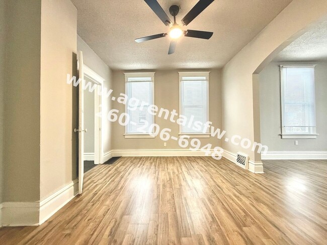 Building Photo - 4 bedroom house