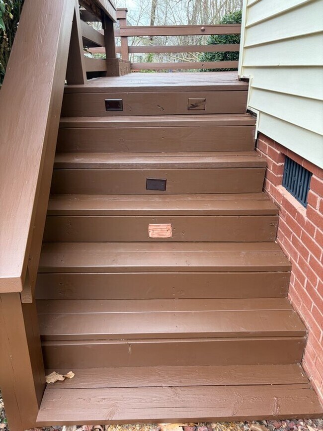 Building Photo - Gorgeous Home in Great Neighborhood