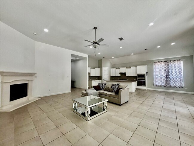 Building Photo - 13326 Lake Chesdin Rd