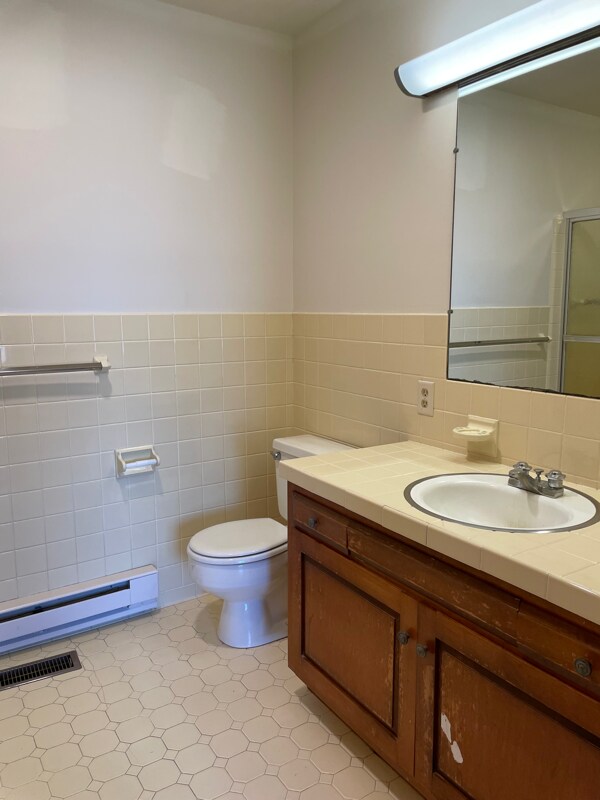 Building Photo - 28470 Lambs Meadow Rd