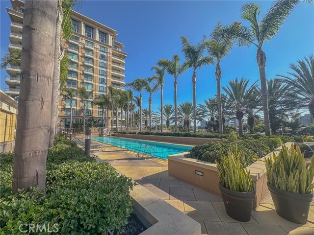 Building Photo - 5068 Scholarship