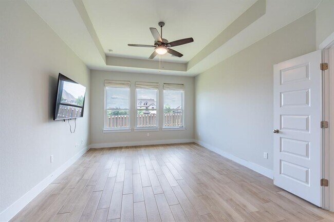 Building Photo - 1012 Heartleaf Dr