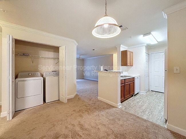 Building Photo - 18487 Bridle Club Dr