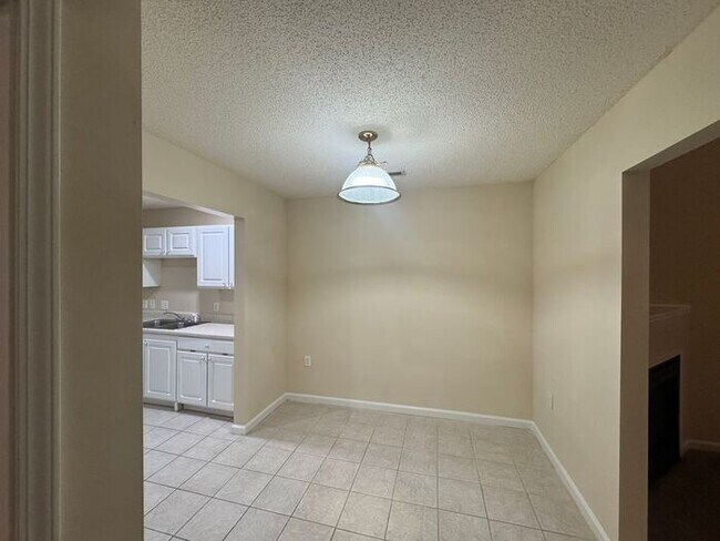 Building Photo - Avera - Breckenridge