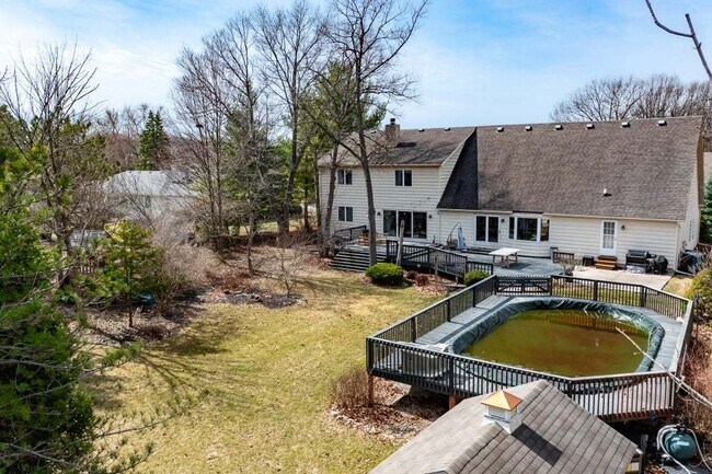 Building Photo - 9885 Belmont Ct